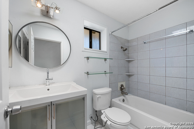 Image 21 of 46 For 6102 Woodmoor