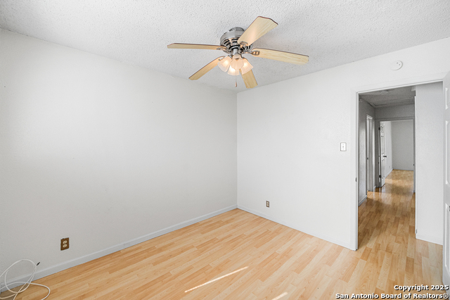 Image 25 of 46 For 6102 Woodmoor