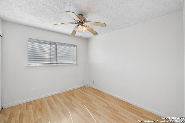 Image 27 of 46 For 6102 Woodmoor