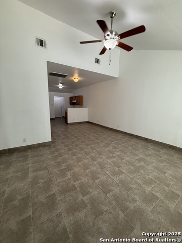 Image 4 of 18 For 118 Drury Ln