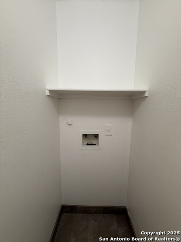 Image 8 of 18 For 118 Drury Ln