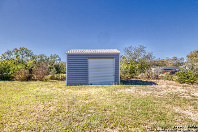 Image 5 of 27 For 733 Camp N 