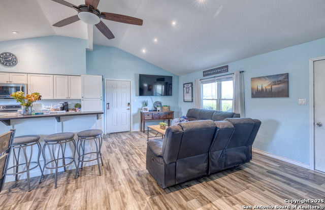 Image 9 of 27 For 733 Camp N 