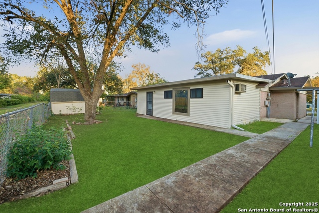 Image 12 of 12 For 425 Wright E