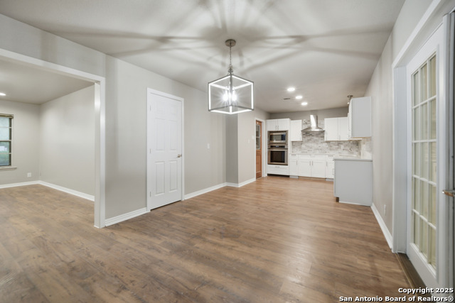 Image 7 of 12 For 425 Wright E