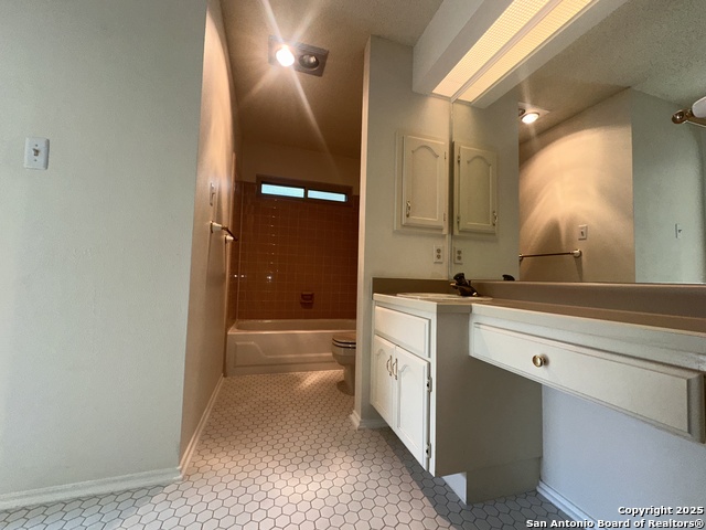 Image 17 of 20 For 13734 Oak Pebble