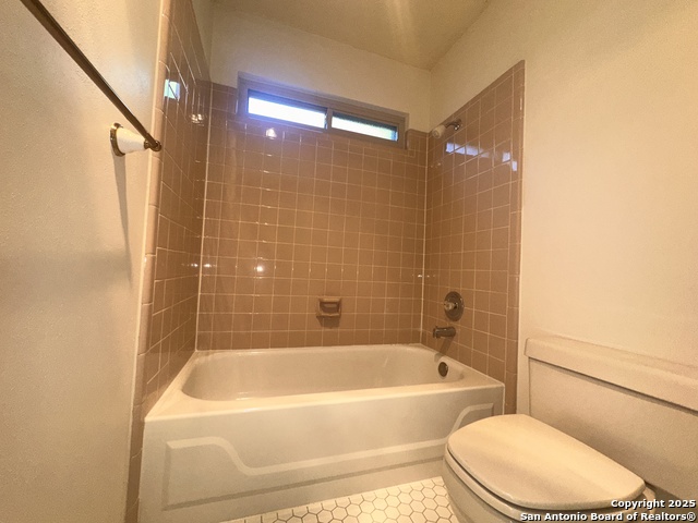 Image 18 of 20 For 13734 Oak Pebble