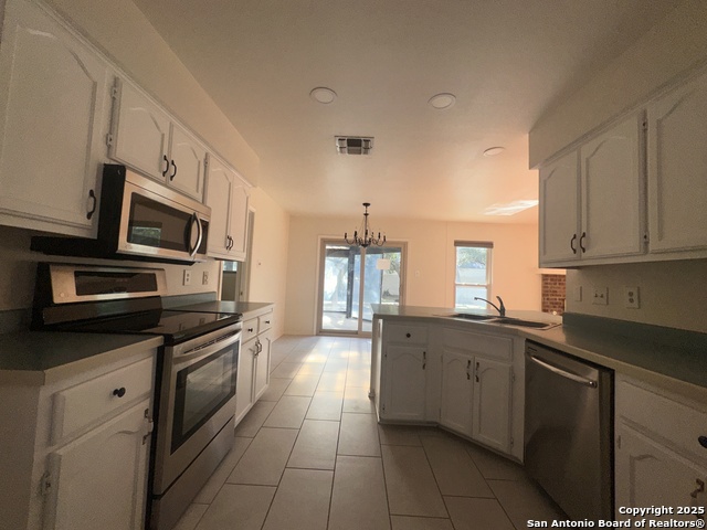 Image 7 of 20 For 13734 Oak Pebble