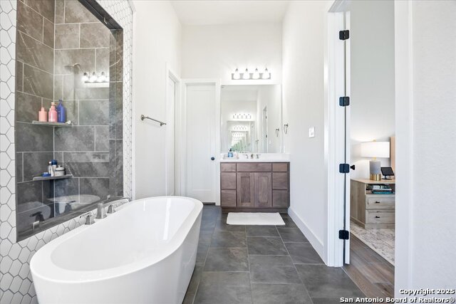 Image 23 of 47 For 2141 Glendon