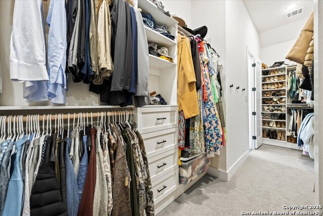 Image 24 of 47 For 2141 Glendon