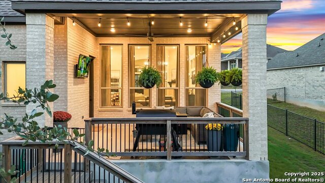 Image 27 of 47 For 2141 Glendon