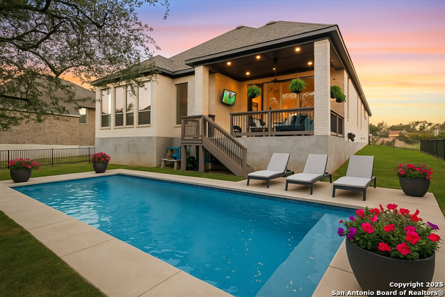 Image 29 of 47 For 2141 Glendon