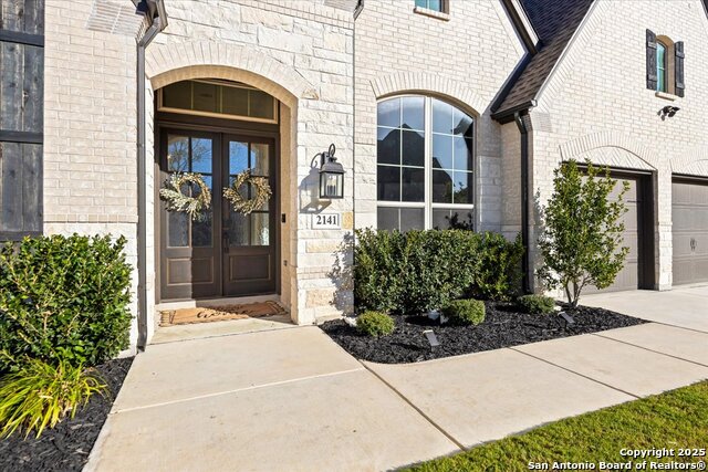 Image 3 of 47 For 2141 Glendon