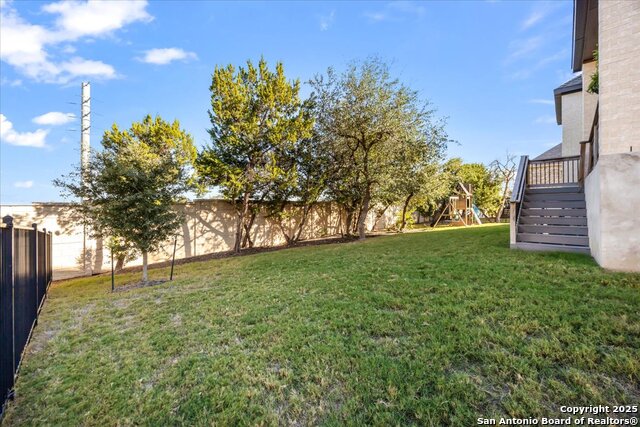 Image 41 of 47 For 2141 Glendon