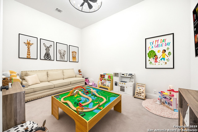 Image 8 of 47 For 2141 Glendon