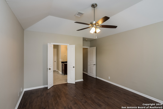 Listing photo id 10 for 11214 Jadestone