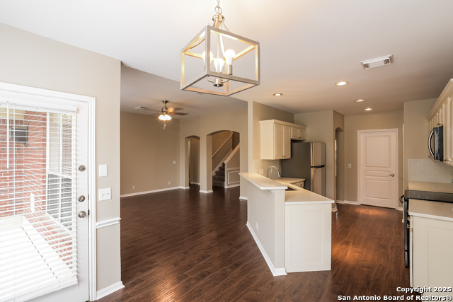 Listing photo id 2 for 11214 Jadestone