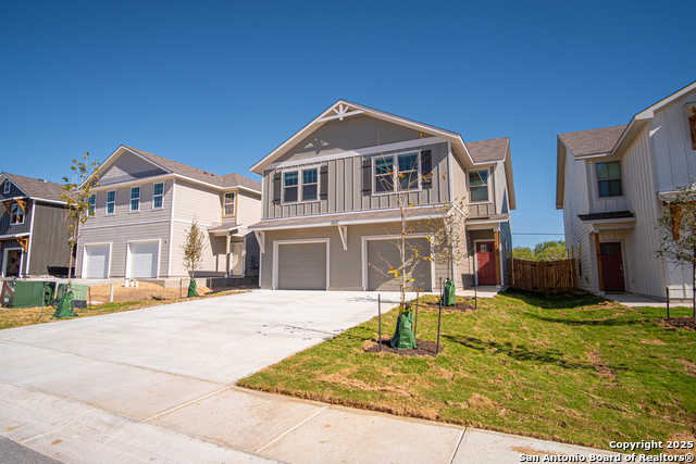 Image 3 of 76 For 12352 Montgomery Forest