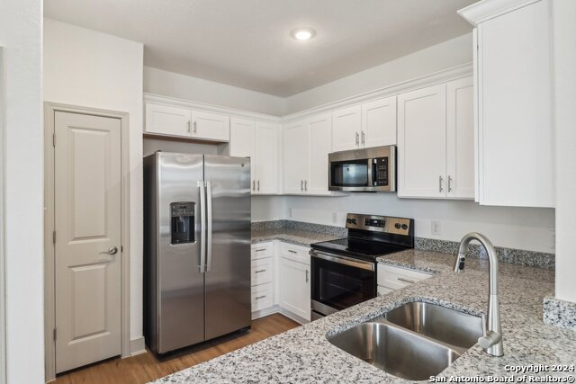 Image 10 of 39 For 12356 Montgomery Forest