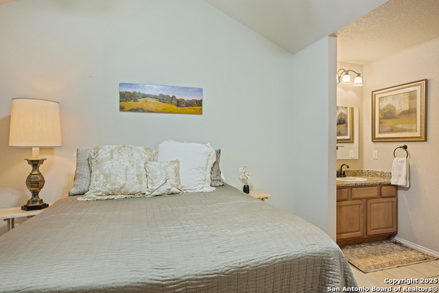 Image 11 of 21 For 3202 Eisenhauer  702