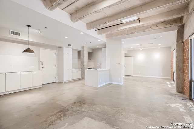 Image 11 of 36 For 1115 Alamo St S 2302