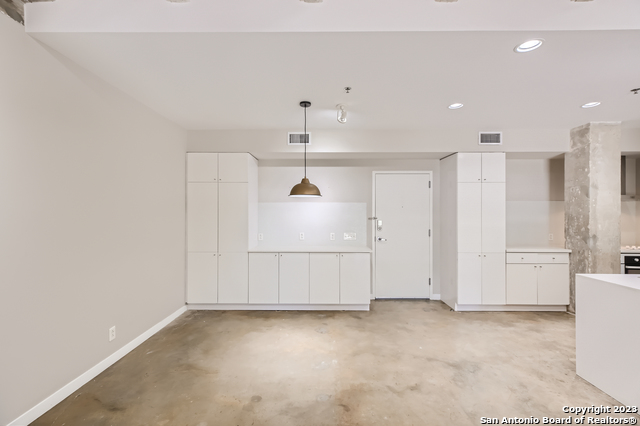 Image 16 of 36 For 1115 Alamo St S 2302