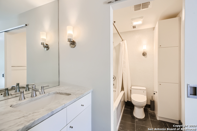 Image 21 of 36 For 1115 Alamo St S 2302