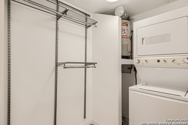 Image 26 of 36 For 1115 Alamo St S 2302