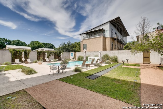 Image 31 of 36 For 1115 Alamo St S 2302