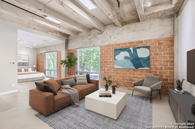 Image 5 of 36 For 1115 Alamo St S 2302