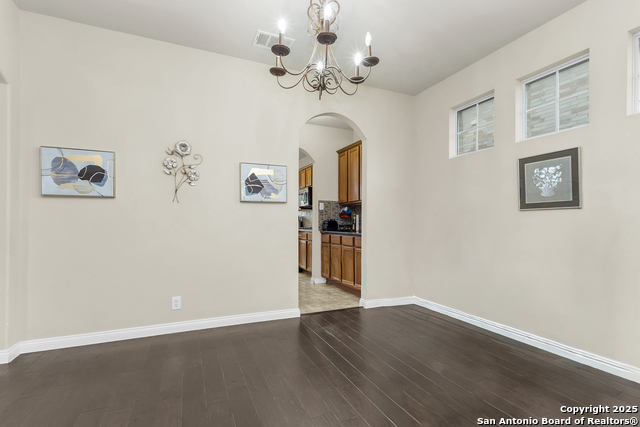 Image 8 of 33 For 23023 Fairway Brg