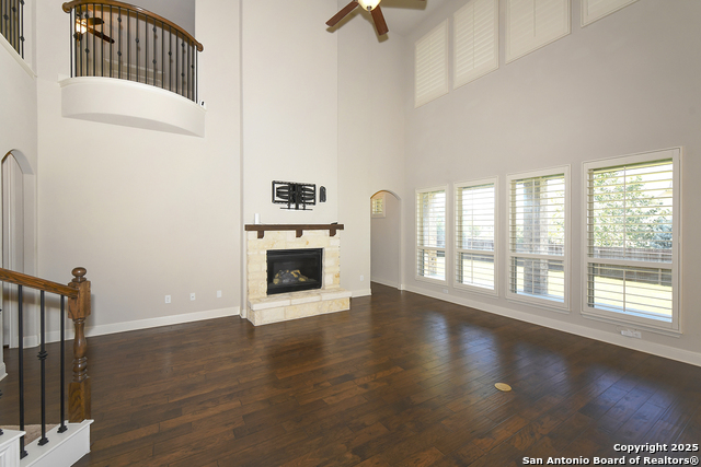 Image 10 of 50 For 26339 Tawny Way