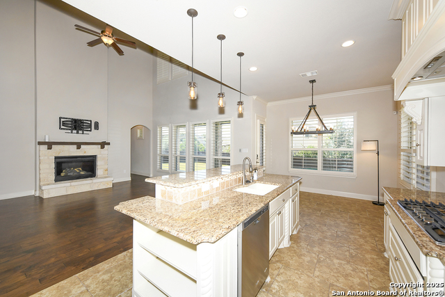 Image 17 of 50 For 26339 Tawny Way