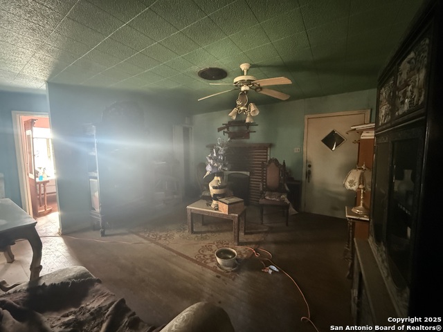 Image 13 of 40 For 550 Spur