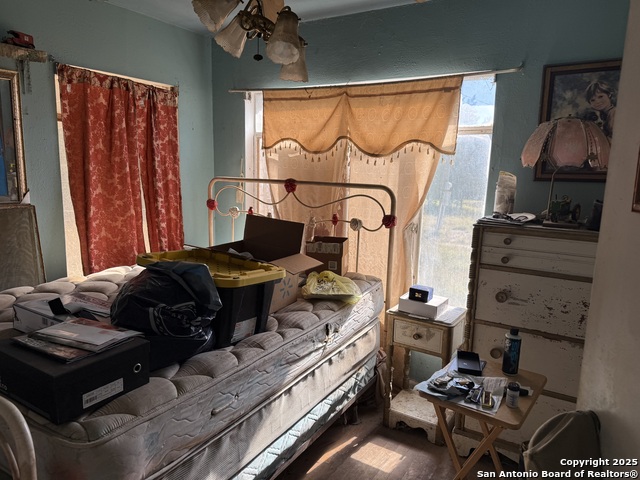 Image 16 of 40 For 550 Spur