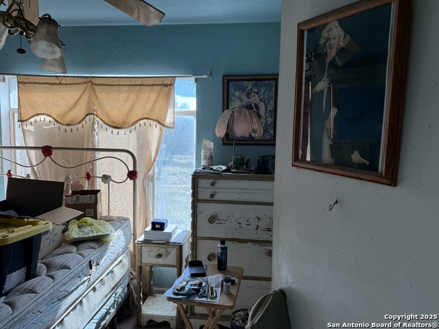 Image 17 of 40 For 550 Spur