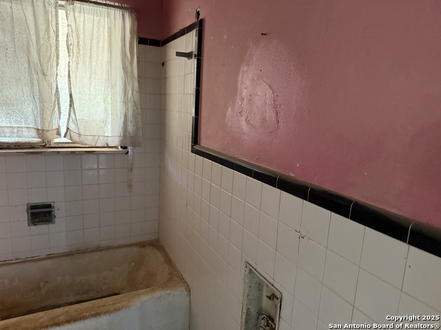 Image 19 of 40 For 550 Spur