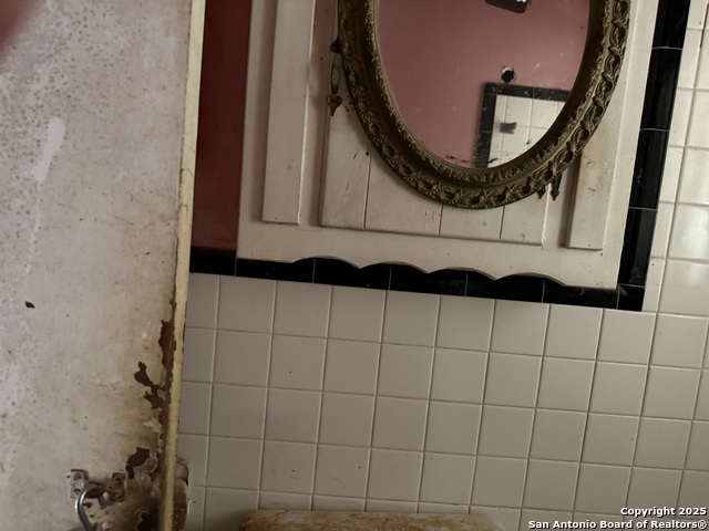 Image 20 of 40 For 550 Spur