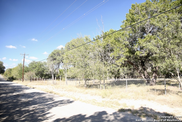 Image 34 of 40 For 550 Spur