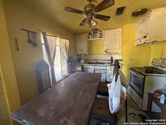 Image 5 of 40 For 550 Spur