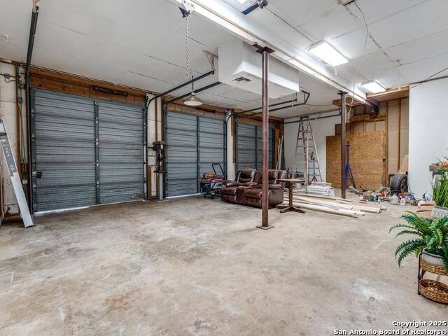 Image 31 of 38 For 1071 Diamondhead