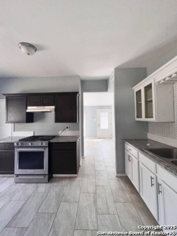 Image 11 of 13 For 139 Crawford