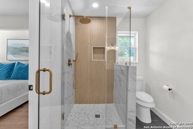 Image 28 of 54 For 13607 Dutch Myrtle