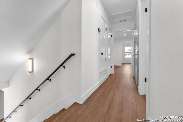 Image 32 of 54 For 13607 Dutch Myrtle