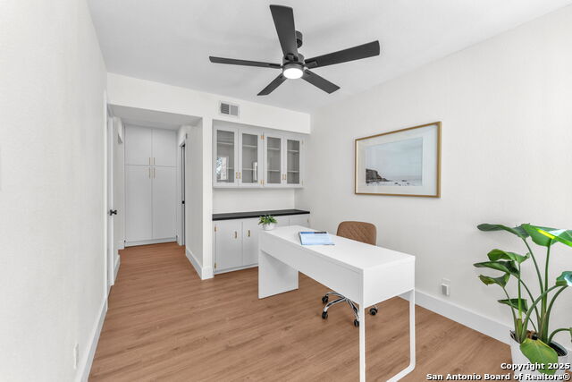 Image 38 of 54 For 13607 Dutch Myrtle