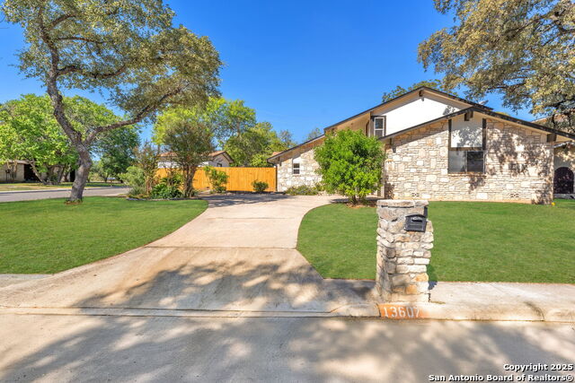 Image 5 of 54 For 13607 Dutch Myrtle