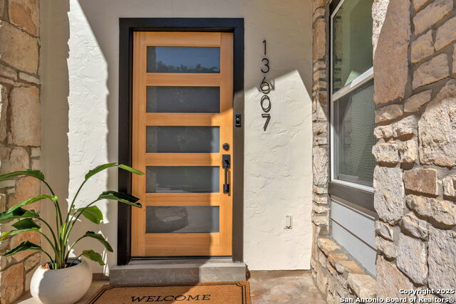 Image 7 of 54 For 13607 Dutch Myrtle