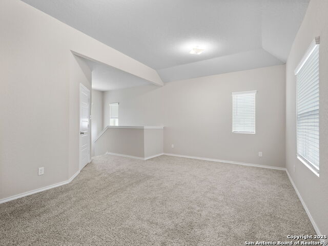 Image 18 of 26 For 10518 Green Rock