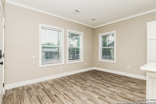 Image 10 of 16 For 839 Perez  