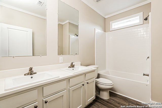 Image 14 of 16 For 839 Perez  